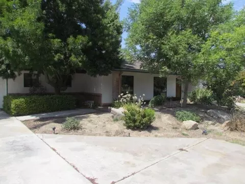 9343 N Fowler Ave, Clovis, CA 93619 photo 3