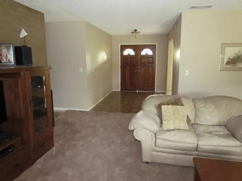 9343 N Fowler Ave, Clovis, CA 93619 photo 8