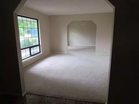 9343 N Fowler Ave, Clovis, CA 93619 photo 7