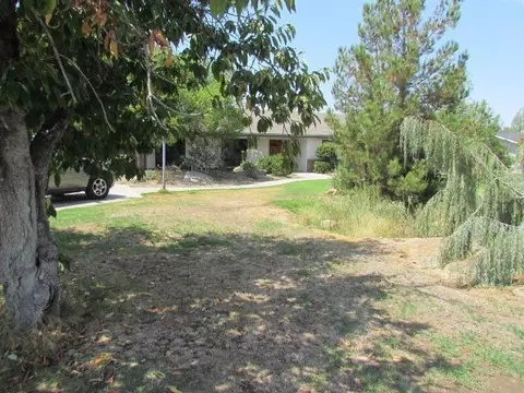 9343 N Fowler Ave, Clovis, CA 93619 photo 1