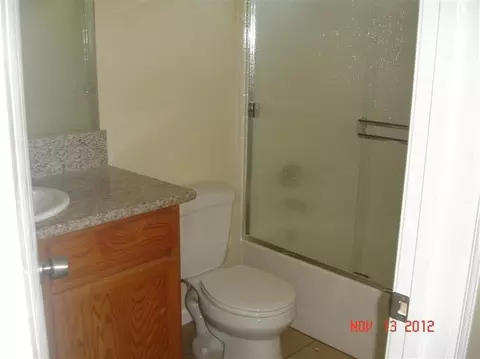 1966 Eagle Dr, Madera, CA 93638 photo 2