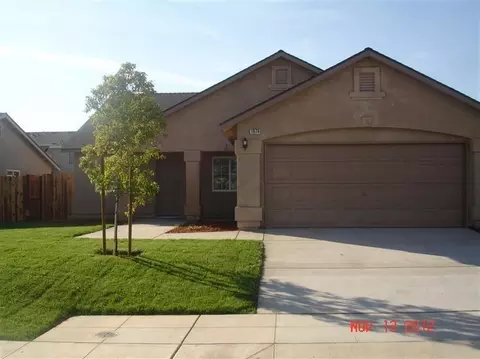 1974 Eagle Dr, Madera, CA 93638 photo 2