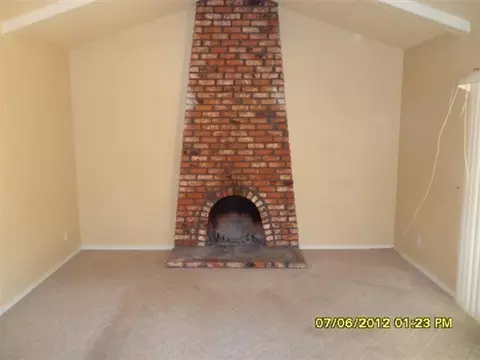 2518 Ezie Ave, Clovis, CA 93611 photo 7