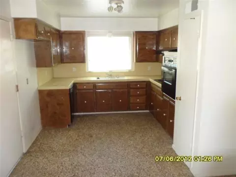 2518 Ezie Ave, Clovis, CA 93611 photo 6