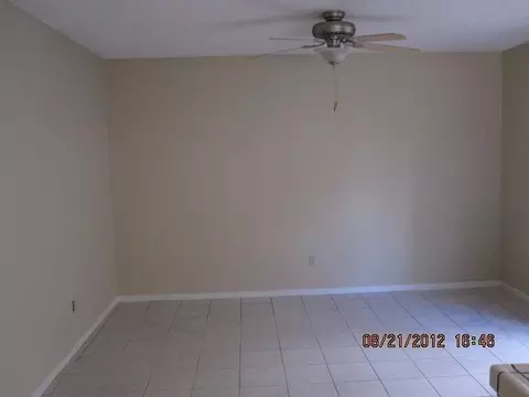 841 University Dr, Merced, CA 95340 photo 3