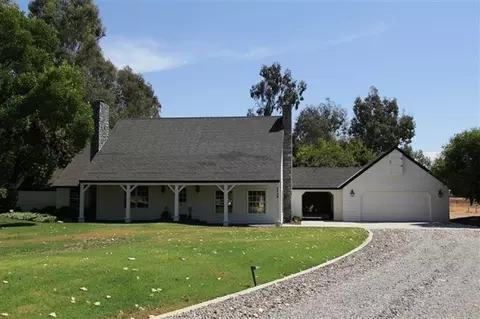 3738 N Brehler Ave, Sanger, CA 93657 photo 1