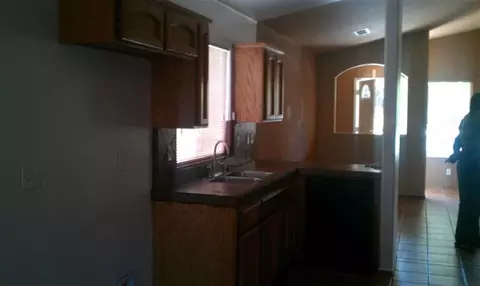 553 Chestnut Ave, Madera, CA 93637 photo 2