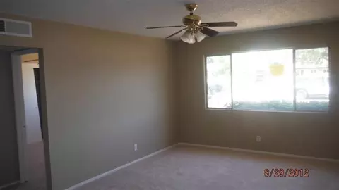 812 W Santa Ana Ave, Clovis, CA 93612 photo 3