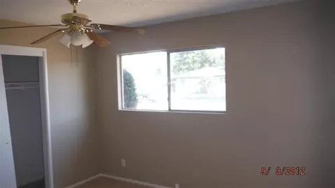 812 W Santa Ana Ave, Clovis, CA 93612 photo 6
