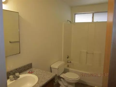 2103 Madison Ct, Chowchilla, CA 93610 photo 6