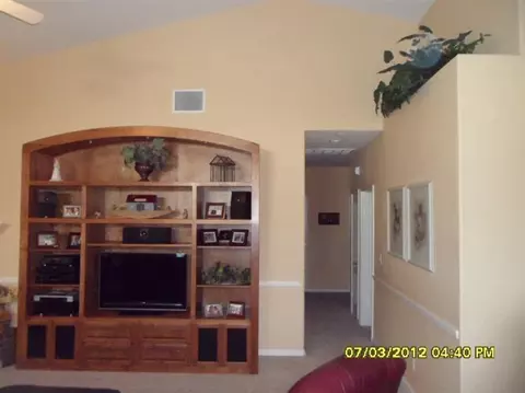 320 W Serena Ave, Clovis, CA 93619 photo 5