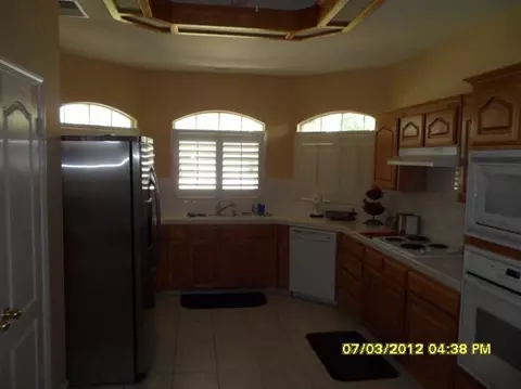 320 W Serena Ave, Clovis, CA 93619 photo 4