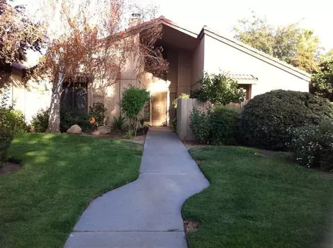 1820 Cougar Ln, Clovis, CA 93611 photo 1