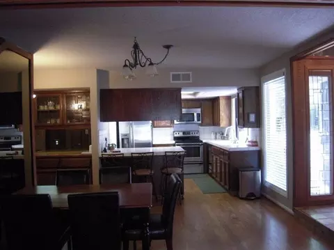 1789 Tollhouse Ln, Clovis, CA 93611 photo 2