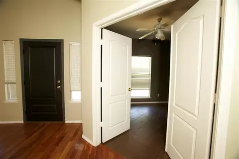 765 N Acacia Ave, Clovis, CA 93611 photo 5