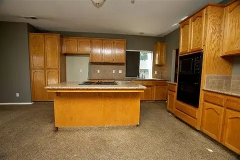 765 N Acacia Ave, Clovis, CA 93611 photo 10