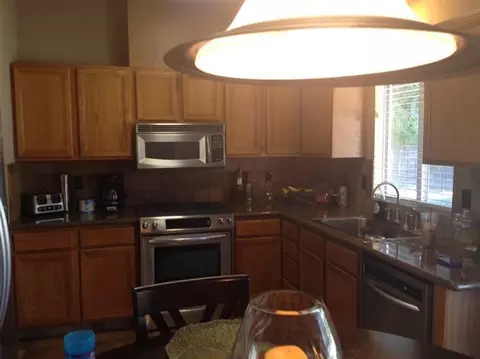 2392 Northview St, Selma, CA 93662 photo 2