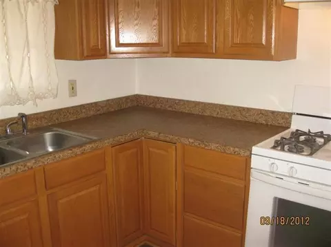 215 N L St, Madera, CA 93637 photo 10