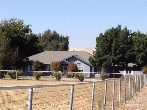 21630 E Weldon Ave, Sanger, CA 93657 photo 3