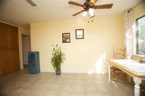 1192 N Chapel Hill Ave, Clovis, CA 93611 photo 7