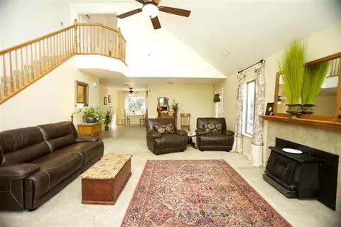 1192 N Chapel Hill Ave, Clovis, CA 93611 photo 4