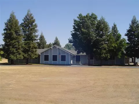 3694 N Chickadee Ave, Sanger, CA 93657 photo 1