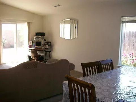 635 Walton Ave, Sanger, CA 93657 photo 5