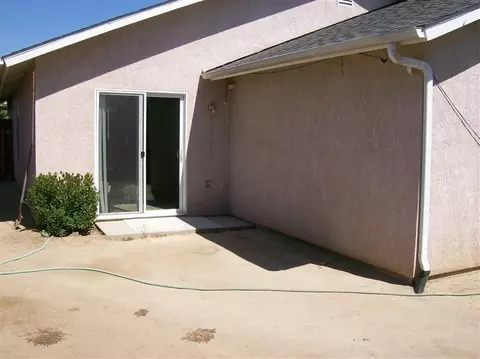 635 Walton Ave, Sanger, CA 93657 photo 9