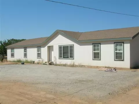703 W Clark St, Madera, CA 93638 photo 7