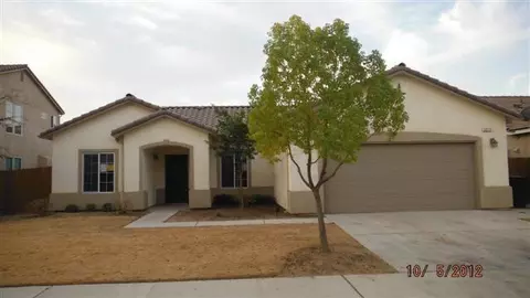 2673 14th St, Sanger, CA 93657 photo 1