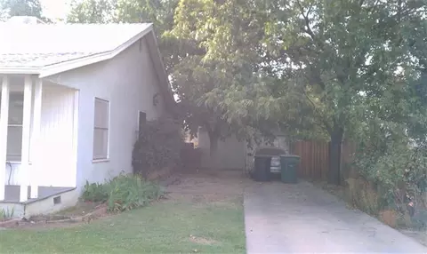 1531 4th St, Sanger, CA 93657 photo 2