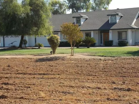 12033 E Cortland Ave, Sanger, CA 93657 photo 4