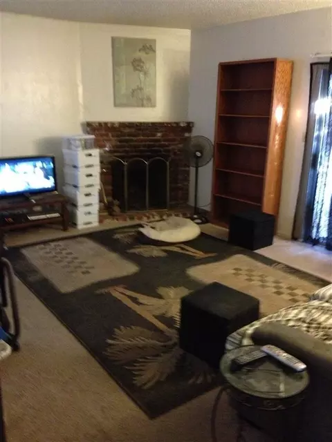 504 W Santa Ana Ave, Clovis, CA 93612 photo 2