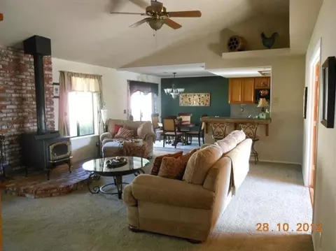 6359 Big Oak Rd, Sanger, CA 93657 photo 4
