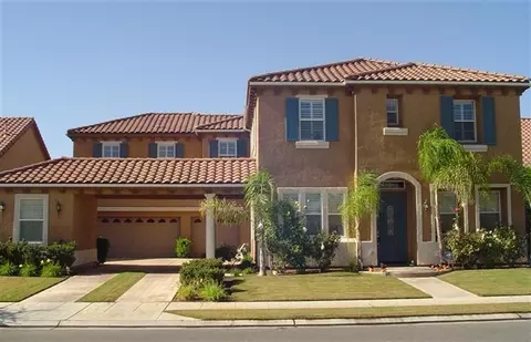 1864 N Whiteash Ave, Clovis, CA 93619 photo 1