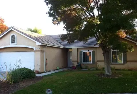 4861 N Crystal Springs Ct, Clovis, CA 93619 photo 1