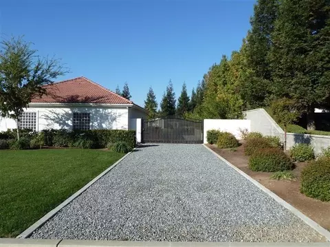 35185 Mustang Ln, Madera, CA 93636 photo 7