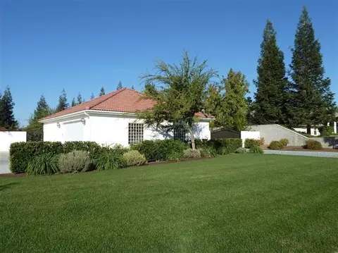 35185 Mustang Ln, Madera, CA 93636 photo 4