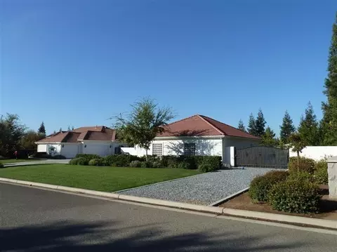 35185 Mustang Ln, Madera, CA 93636 photo 3