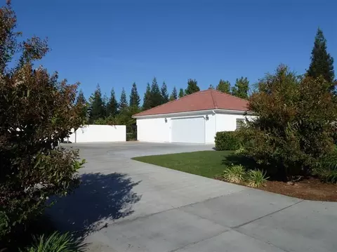 35185 Mustang Ln, Madera, CA 93636 photo 5