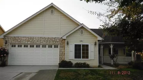 305 E Beech Ave, Reedley, CA 93654 photo 1
