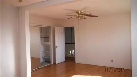 3607 Allan St, Selma, CA 93662 photo 8