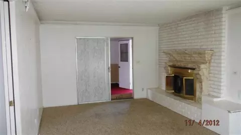 3607 Allan St, Selma, CA 93662 photo 7