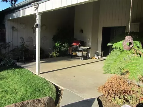 1738 Tollhouse Ln, Clovis, CA 93611 photo 4