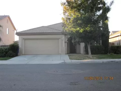 579 Walnut Way, Chowchilla, CA 93610 photo 1