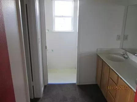 1402 Filbert St, Madera, CA 93637 photo 8