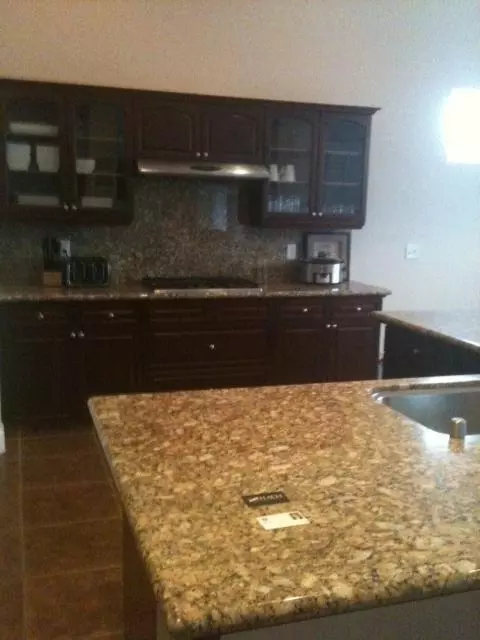 3058 Rialto, Clovis, CA 93619 photo 4