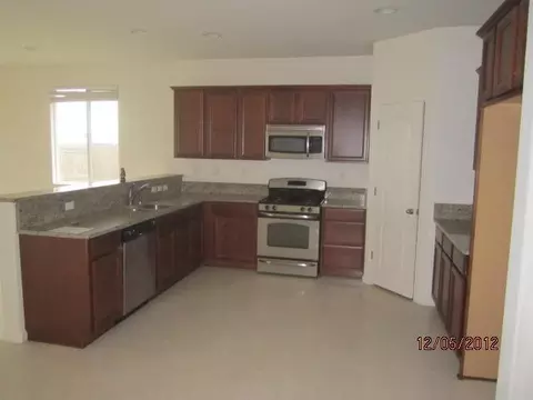 109 Pine St, Chowchilla, CA 93610 photo 4