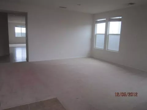109 Pine St, Chowchilla, CA 93610 photo 2
