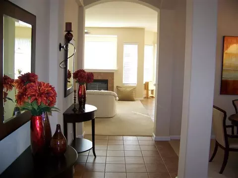 3268 Rialto Ave, Clovis, CA 93619 photo 3